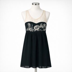 NWT Ark  & Co Lace Embroidered Tank Top